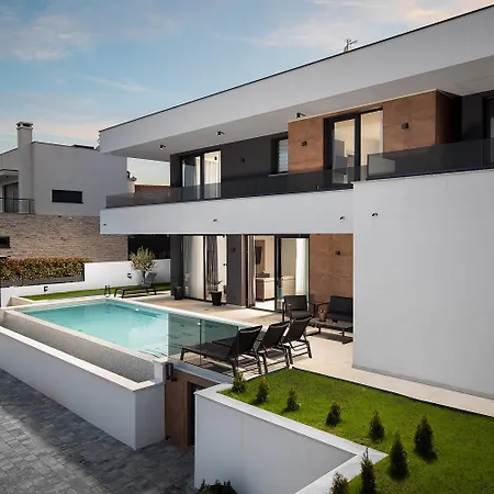 Infinity Gem Villa